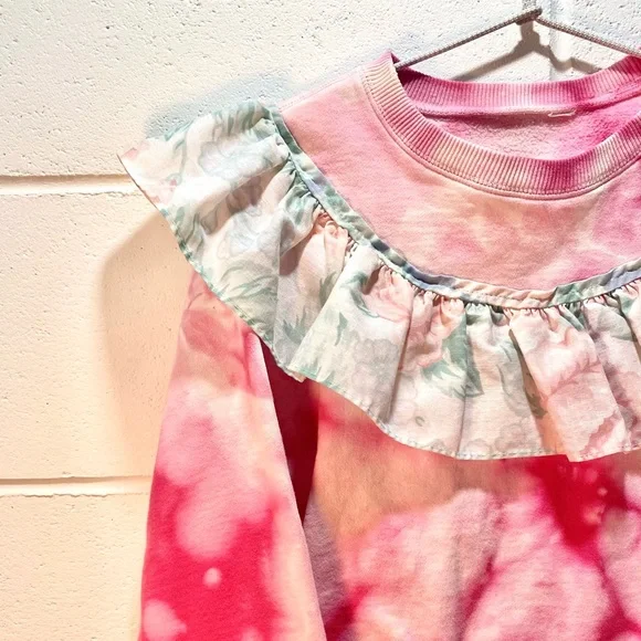 🪡 Handmade 🧵 Ruffle Sweatshirt - Picture 3 of 7